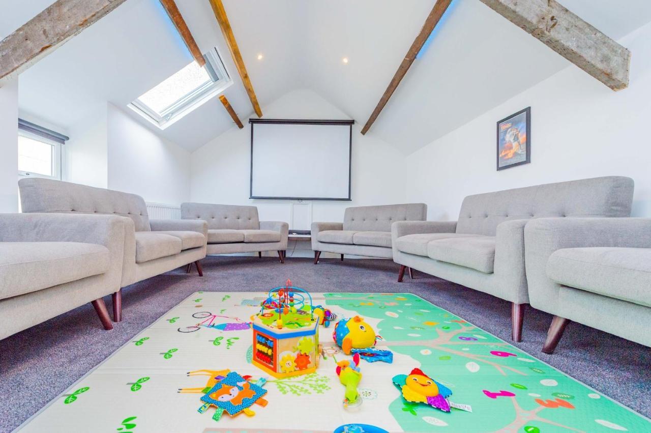 Snowdon House, 8 Bedrooms, Sleep 16, Close To Blackrock Sand Porthmadog Kültér fotó