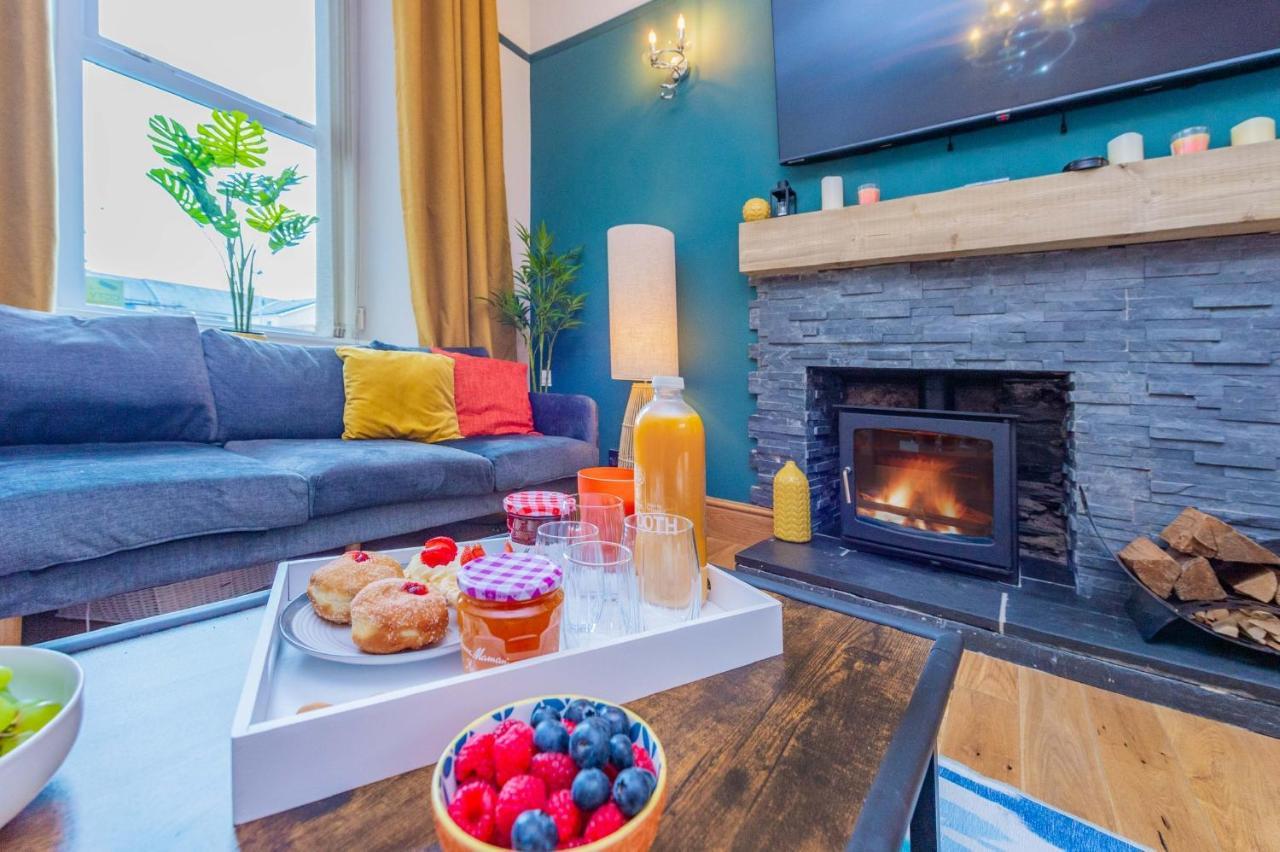 Snowdon House, 8 Bedrooms, Sleep 16, Close To Blackrock Sand Porthmadog Kültér fotó
