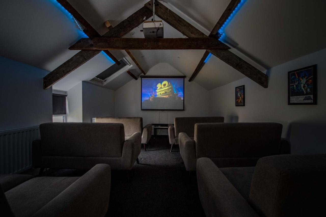 Snowdon House, 8 Bedrooms, Sleep 16, Close To Blackrock Sand Porthmadog Kültér fotó